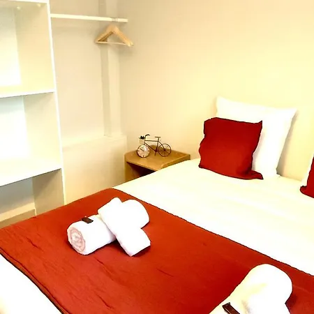 Les Demoiselles De La Tour ! Apartament *